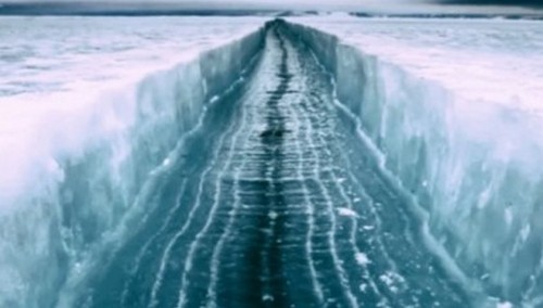 Айсберг размером с Манхеттен оторвался от родных берегов. ФОТО, ВИДЕО
