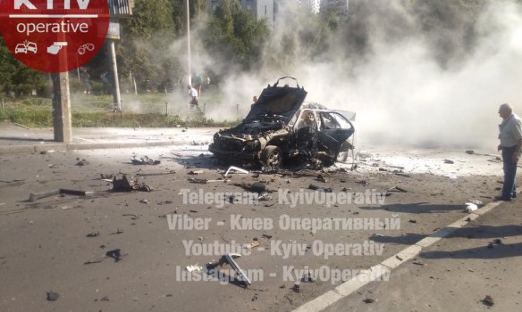 Взрыв в Киеве: на воздух взлетел автомобиль, есть пострадавшие. ФОТО