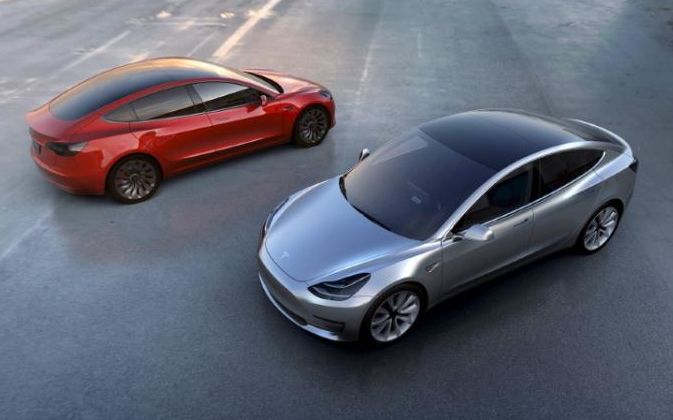 Илон Маск анонсировал серийный выпуск автомобиля Tesla Model 3