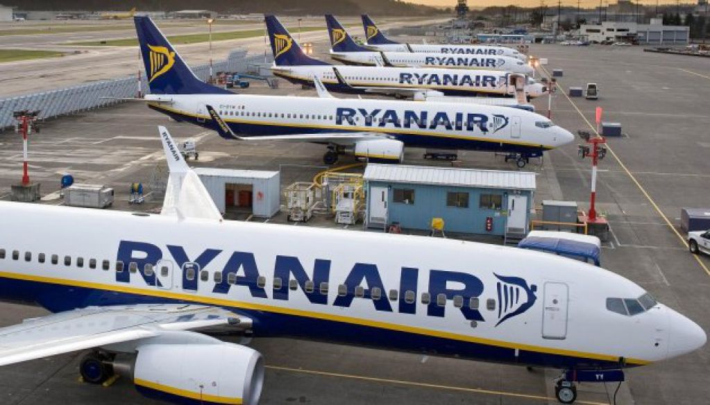 Скандал з Ryanair: летіли в Бориспіль, а треба було – в Гостомель!