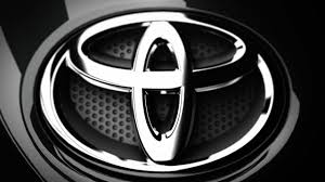 Компанию Toyota поймали на продаже авто в аннексированный Крым