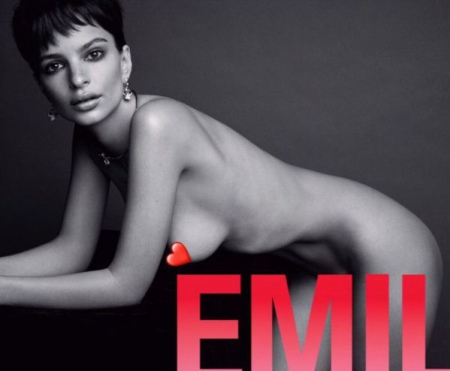 Емілі Ратаковскі показала себе голу в журналі