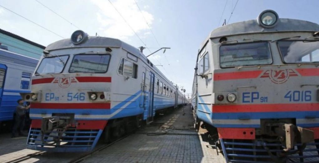 Українцям показали, за який “сервіс” Укрзалізниця підвищує ціни 