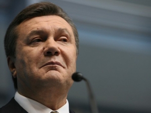 Госадвокату Януковича осталось изучить всего половину материалов дела