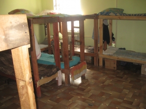 В Днепре обнаружили «реабилитационный центр», в котором силой удерживали 11 человек