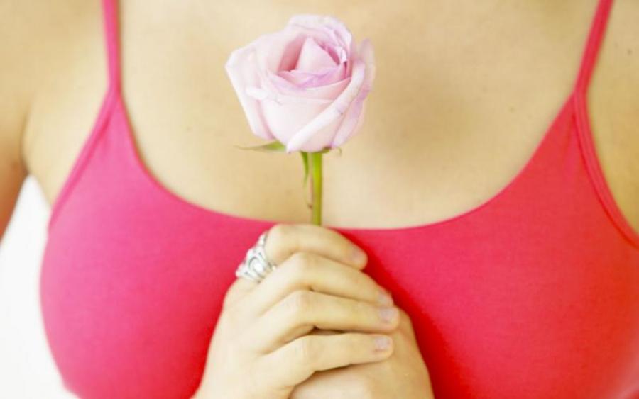 Не бюстгальтер: американка придумала, куди примостити груди