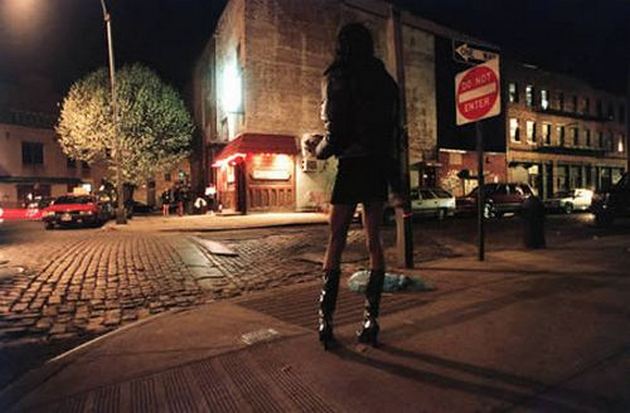 Так и выглядят скрепы: реклама проституток в России впечатляет. ФОТО