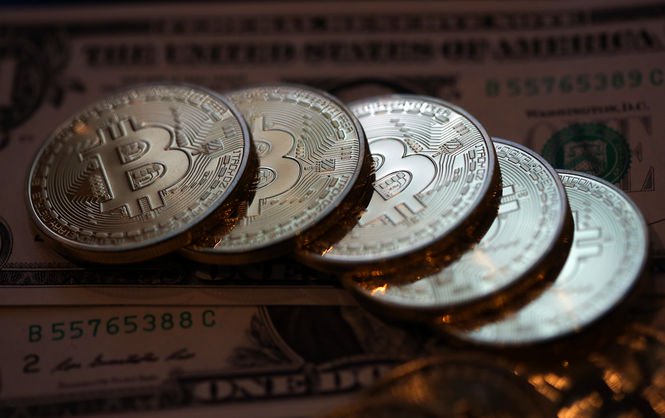 Bitcoin сорвался с цепи: стоимость валюты превысила показатель в $3500