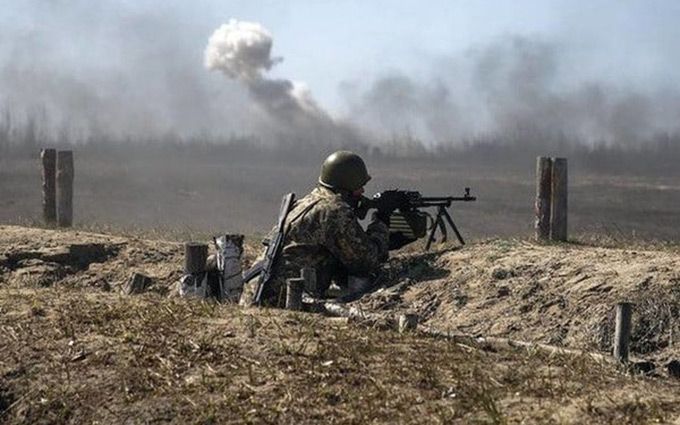 Вести АТО: позиции ВСУ обстреляли из гранатометов, пулеметов и стрелкового оружия