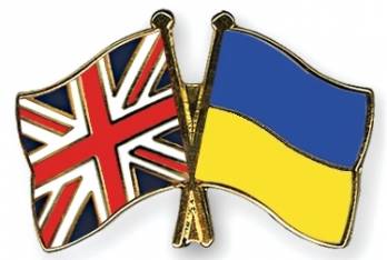 В Украину с визитом летит министр обороны Великобритании