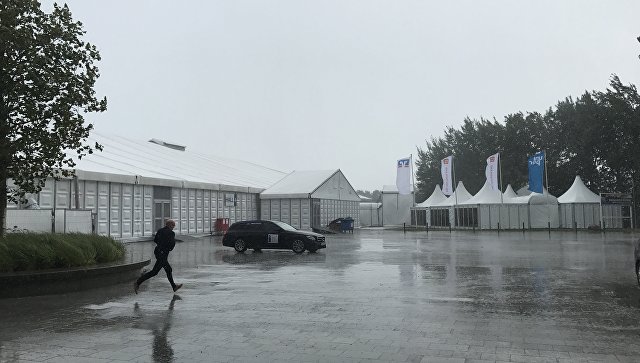 В Германии из-за сильного ветра закрыли выставку ветроэнергетики