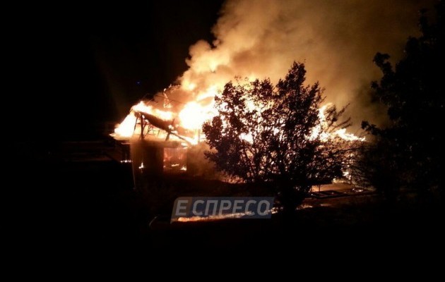 Киевский ресторан в мгновение ока превратился в факел: очевидцы слышали взрыв. ФОТО 