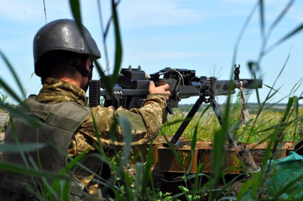Ситуация в зоне АТО: военных ВСУ обстреляли из гранатометов и пулеметов, есть раненые