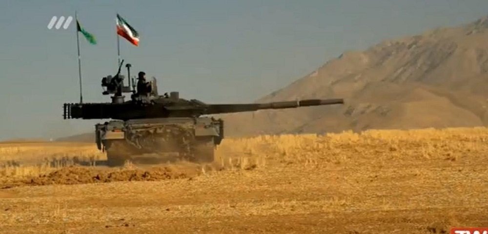 СМИ: На границе с иракским Курдистаном Иран развертывает танки