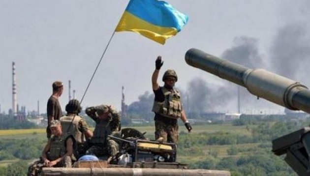Ярош назвал дату окончания воны на Донбассе, в ДНР отреагировали