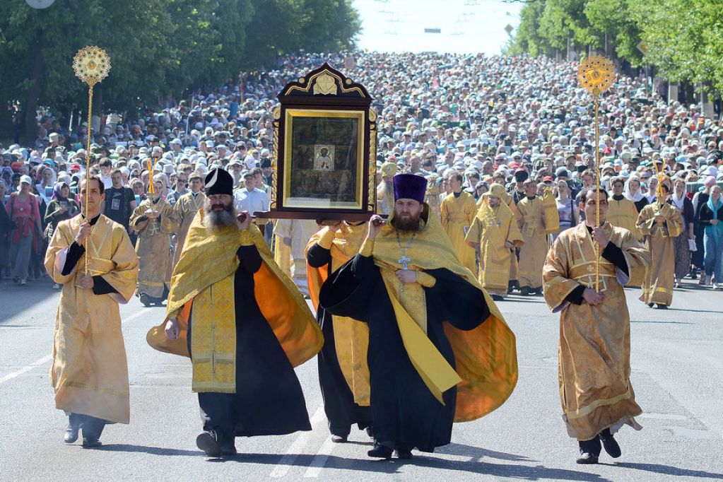 Зачем запретили Крестный ход в Сумах