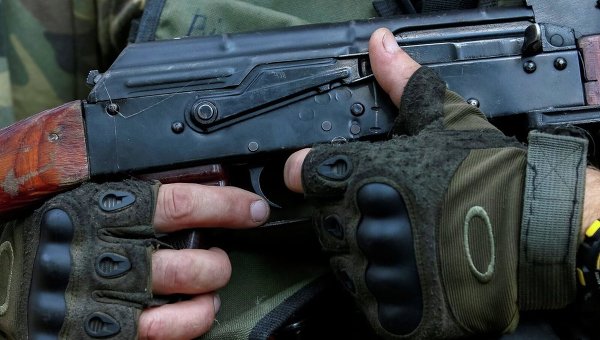 Донбасс содрогается от обстрелов: штаб АТО сообщает о раненых