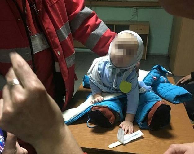В Киеве 9-месячный ребенок мешал маме пьянствовать. Вот как она поступила. ФОТО