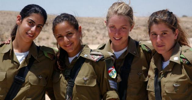 Армия Израиля: в сеть попали «жаркие» девушки-военнослужащие. ФОТО