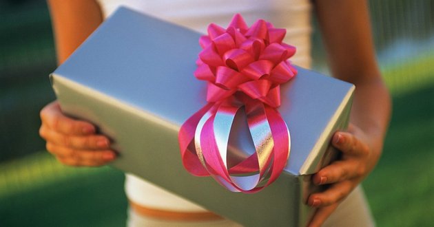 12 подарков, которые категорически нельзя дарить