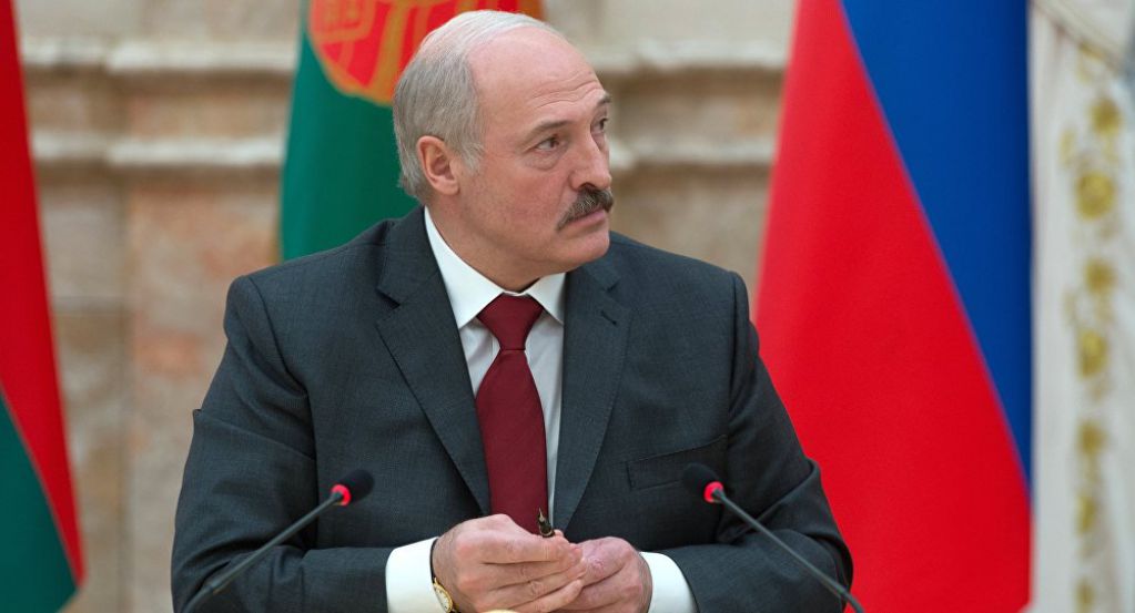 РФ готовит Лукашенко "удары в спину" за попытки сближения с Украиной и ЕС