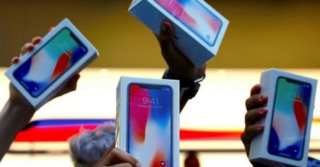 Отчаяние и боль: владельцы показали первые разбитые iPhone X. ФОТО