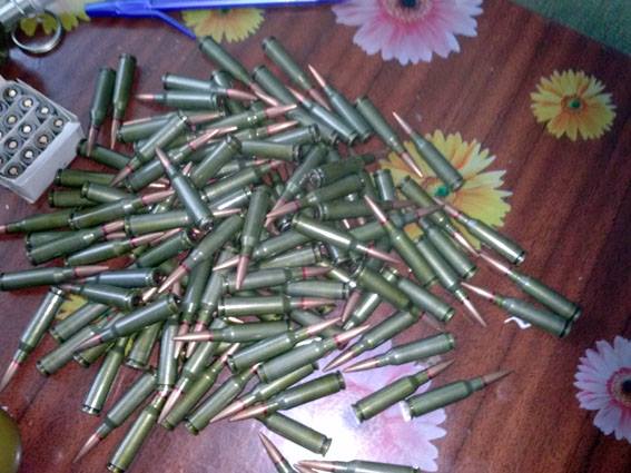 У жителя Покровска правоохранители обнаружили арсенал боеприпасов. ФОТО