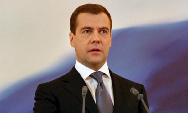 Медведев: Ес пытается заставить Россию отказаться от «Северного потока-2»