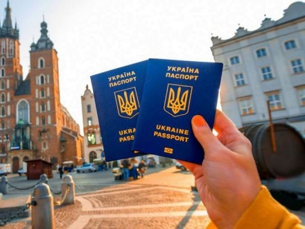 Порошенко:  «Безвиз» еще с несколькими странами станет доступен украинцам