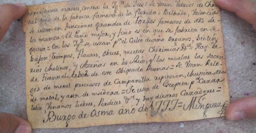 Внутри статуи Иисуса Христа нашли послание