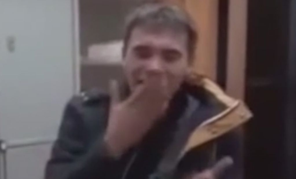 Маньяк-бисексуал поет песни Королёвой даже во время допроса