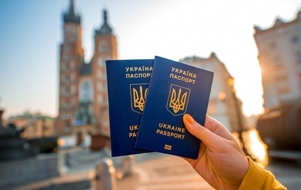 Стало известно, сколько украинцев воспользовались безвизом с ЕС за полгода