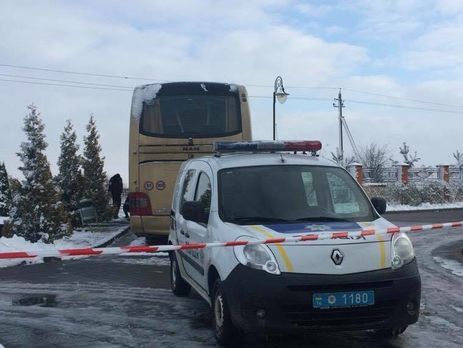 ЧП во Львовской области: автобус с польскими туристами обстреляли из РПГ-26 