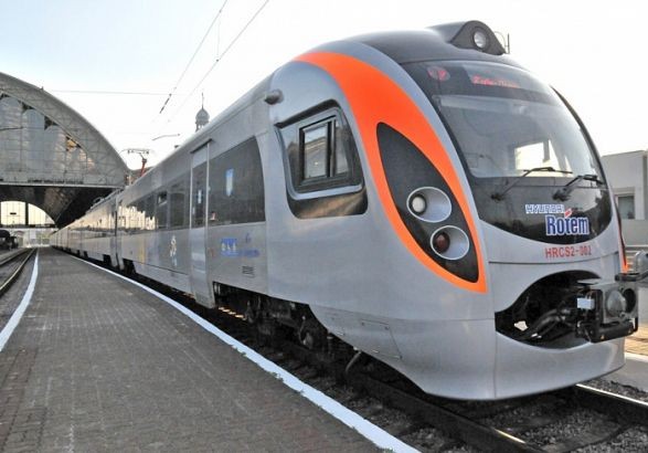 «Укрзализныця» сообщила о поломке скоростного поезда Запорожье-Киев во время движения