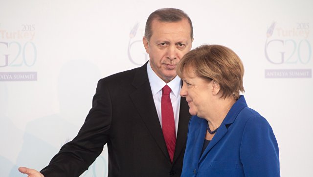 СМИ: Эрдоган рассчитывает на личную встречу с Меркель