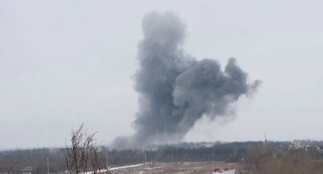 В Донецке на остановке прогремел взрыв: есть погибшие