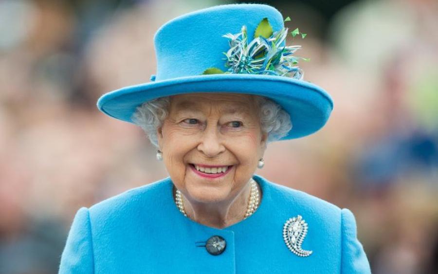 У Британії розгорівся скандал через трусики королеви