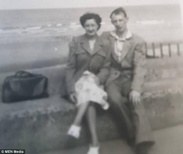 За 67 лет брака муж и жена стали телепатами и умерли с разницей в 1,5 часа