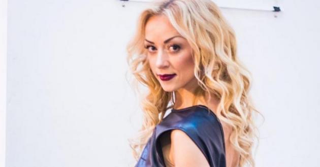Мокрая и соблазнительная: украинская певица попозировала в ванной