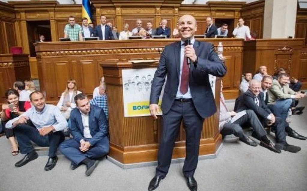 Имитация реинтеграции: как депутаты Донбасс «возвращали» 