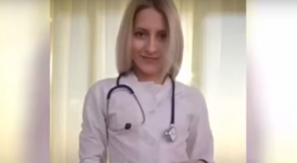 Врач разделась ради здоровья пациентов. ВИДЕО