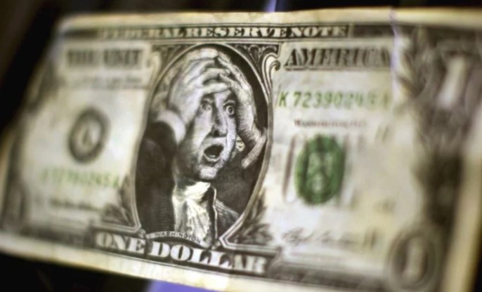 Долар повинен бути по 8,9: що задумали в Кабміні і Нацбанку
