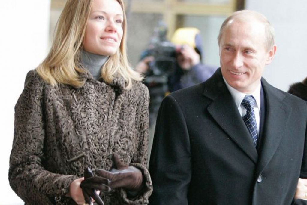 Жалко девчонок: в России рассказали о незавидной судьбе дочерей Путина
