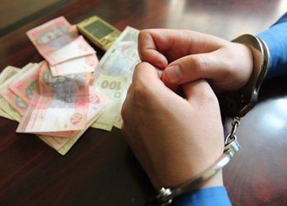 СБУ поймали на взятке помощника судьи в Одесской области