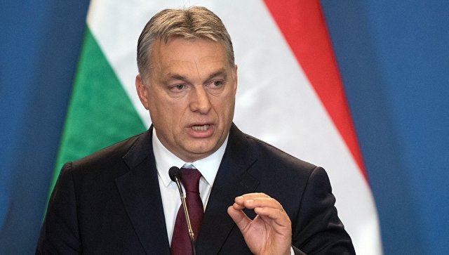 «Запад падет от рук мигрантов»: премьер Венгрии призывает Европу открыть глаза 