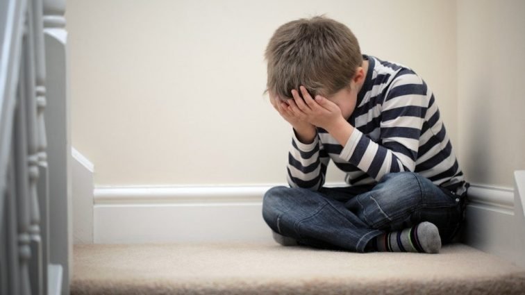 "Я плакав, він робив мені боляче": священик згвалтував 9-річного хлопчика