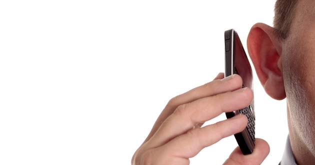 Шпигун у кишені: як вберегтись від прослуховування телефону. ВІДЕО