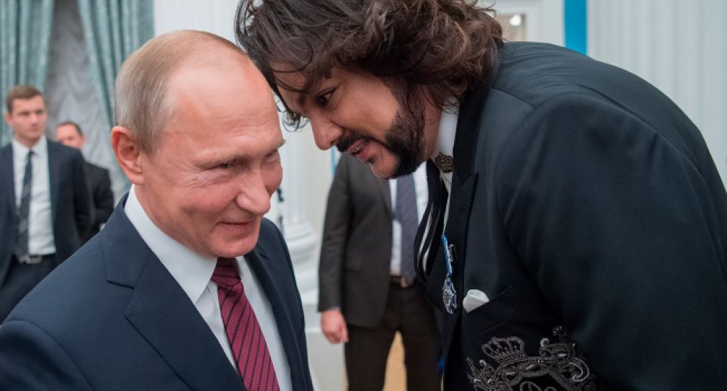 Киркоров показал, какой на самом деле рост у Путина