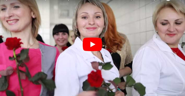 Українки у захваті від оригінального привітання чернігівських лікарів: креативне ВІДЕО
