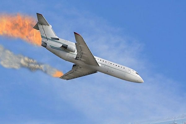 Упал пассажирский самолет: первые подробности